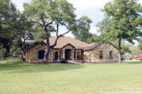 386 Rosewood Dr, La Vernia, TX 78121 