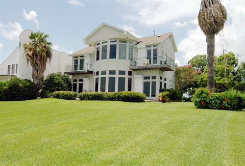 228 JEFFERSON ST, La Porte, TX 77571 