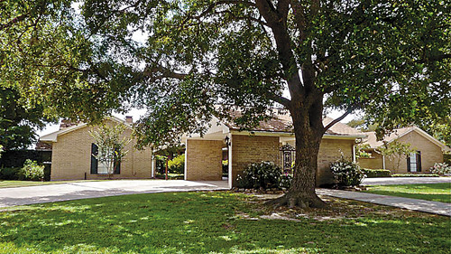 136 N BURNET DR., Baytown, TX 77520 