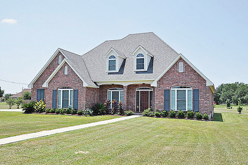 425 Lakeview, Sealy, TX 77474 