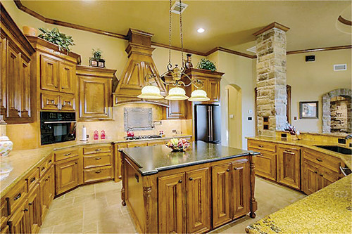 7703 FIRETHORNE CREEK CT, Spring, TX 77389 