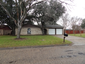 2017 Pebble Creek Dr, Cleburne, TX 76033 