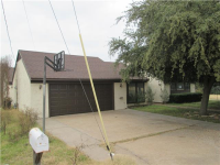 1915 Country Club Cir, Marlin, TX 76661 