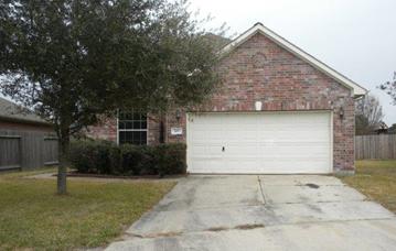 107 Glade Bridge Ct, Dickinson, TX 77539 