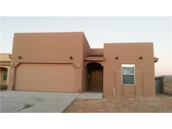 3256 Bell Point Dr, El Paso, TX 79938 