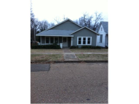 1915 Hazel St, Texarkana, TX 75501 