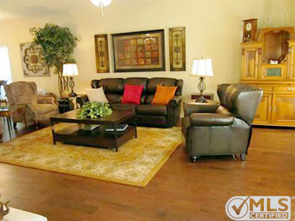 4221 Comanche Drive, Carrollton, TX 75010 