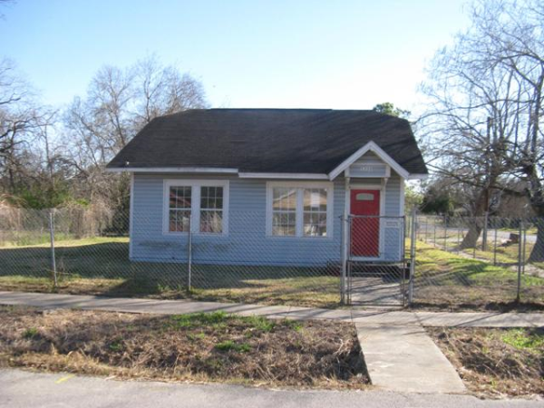 5200 Hershe St, Houston, TX 77020 