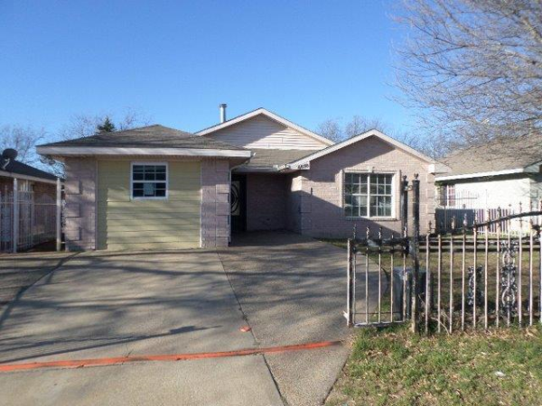 4618 Lizzy Dr, Dallas, TX 75211 