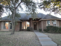 2124 Spring Mills Rd, Mesquite, TX 75181 