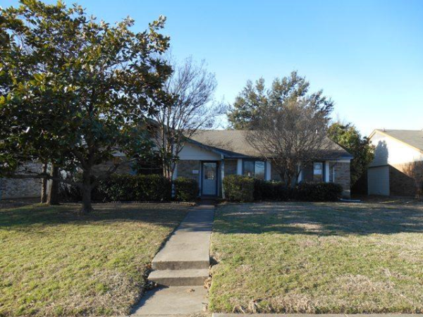 1841 Sage Dr, Garland, TX 75040 