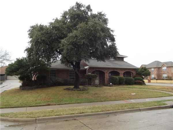 2525 Sylvan Dr, Garland, TX 75040 