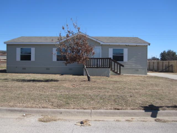 310 Glenwood St, Gainesville, TX 76240 