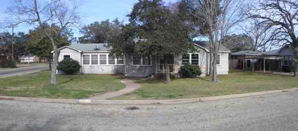 219 Josephine St, Giddings, TX 78942 