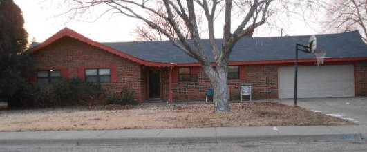 123 Mulberry Dr, Dumas, TX 79029 
