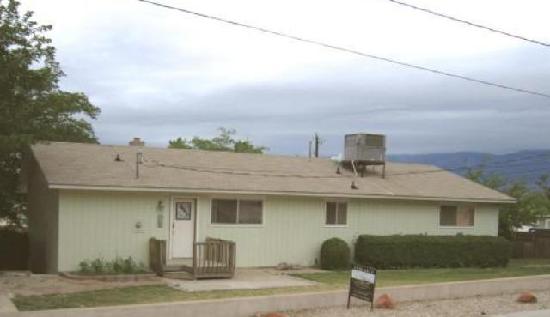 291 North 100 East, La Verkin, UT 84745 
