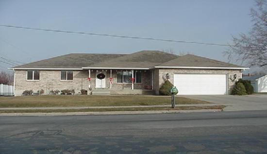 224 West 1000 North, Bountiful, UT 84010 