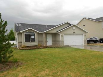 2928 2300 N W, Clinton, UT 84015 