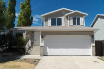 5570 W Shadberry Cir, West Jordan, UT 84084 