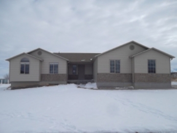 692 W Clark St, Grantsville, UT 84029 