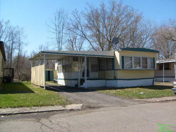 240 Whittier, South Lyon, MI 48178 