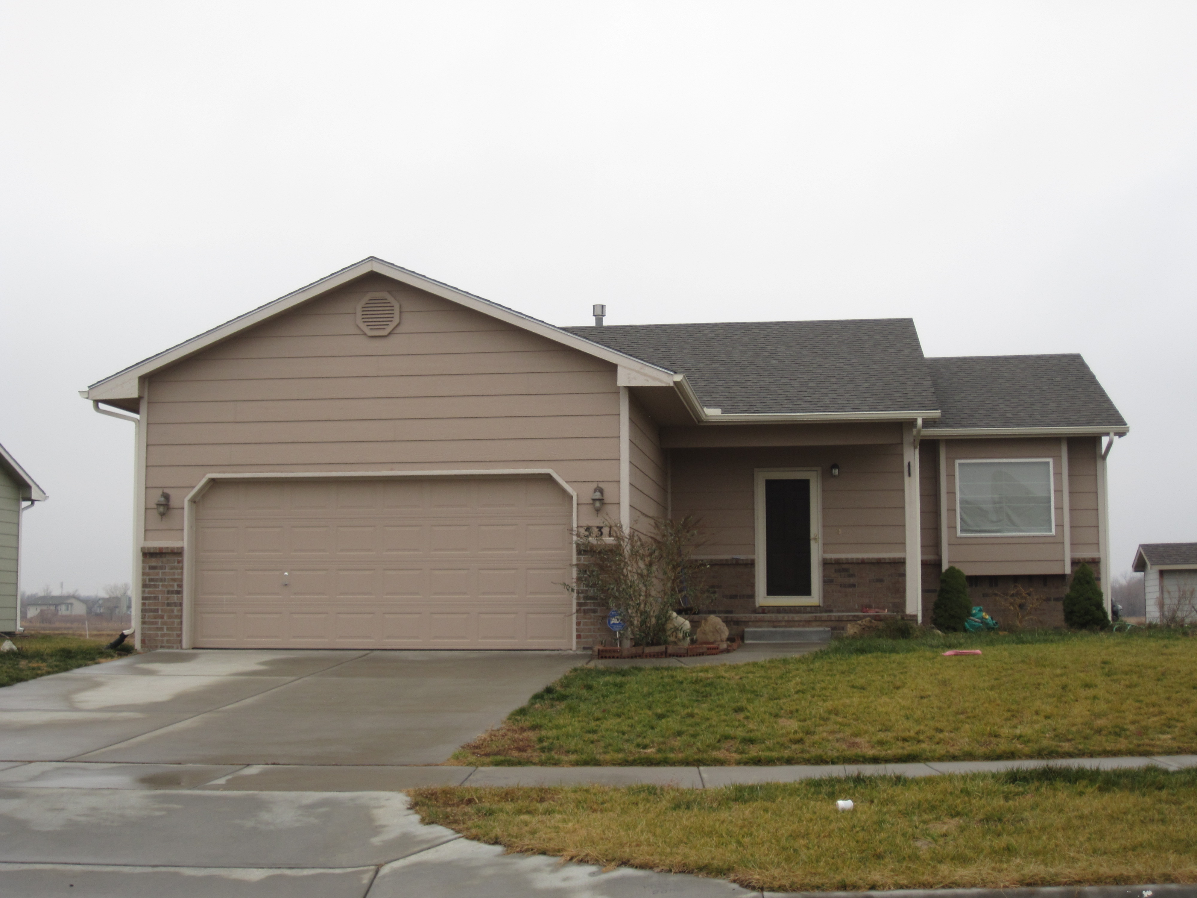 531 Longbranch Dr, Maize, KS 67101 