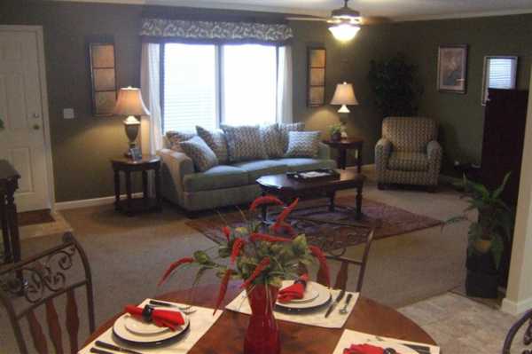 1128 PETERS CREEK ROAD NW, Roanoke, VA 24017 