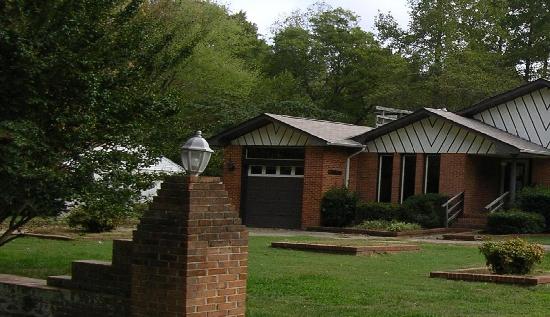 520 Lula Carter Road, Newport News, VA 23603 