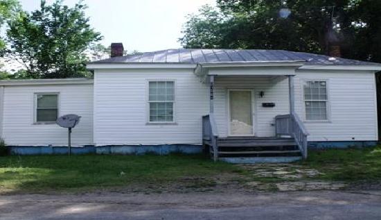 21501 Pannill Street, Ettrick, VA 23803 