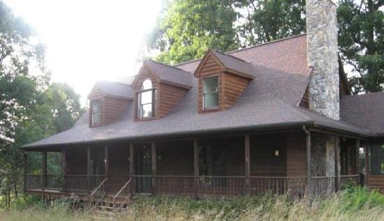 3890 Mentow Drive, Huddleston, VA 24104 