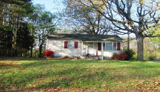 1326 Terry Avenue, South Boston, VA 24592 