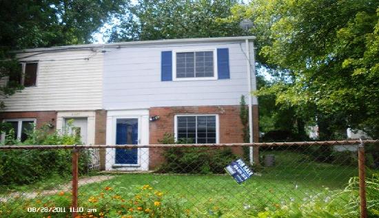 2327 Glendale Terrace, Alexandria, VA 22303 