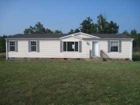 137 KINGS GRANT HW, RUSTBURG, VA 24588 