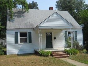 202 S VALLEY RD, COLONIAL HEIGHTS, VA 23834 