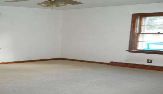 34 Parker Ave, Newport News, VA 23606 