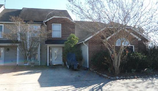 102 Wexford Drive East, Suffolk, VA 23434 