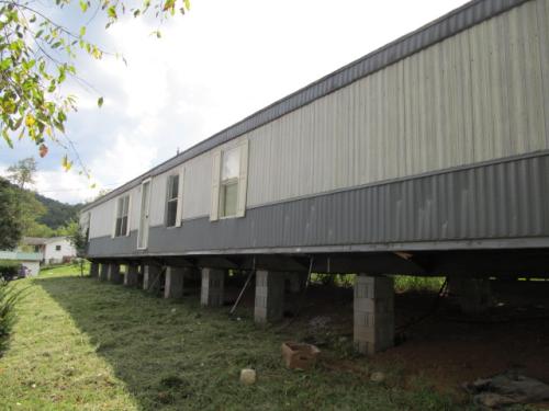 86 CHERRY DR, Honaker, VA 24260 