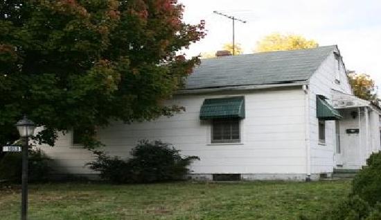 1033 Preston St, Radford, VA 24141 