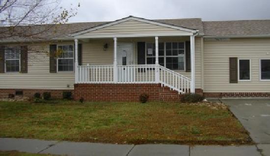 3000 Armentrout Ct, Chesapeake, VA 23324 