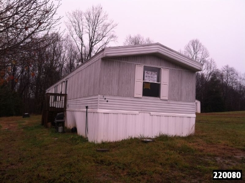 120 PALM DR, Moneta, VA 24121 