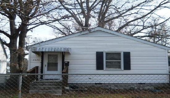 2826 Lens Avenue, Norfolk, VA 23509 