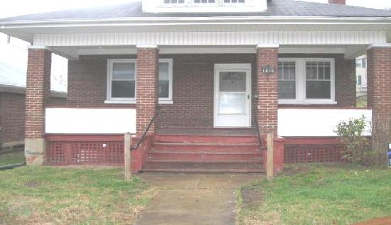 1016 SE Primrose Avenue, Roanoke, VA 24014 