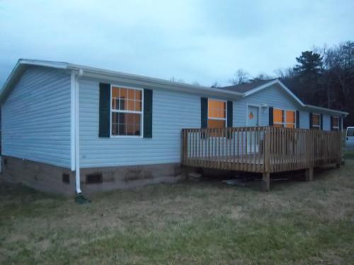 2858 CARVINS COVE RD, Salem, VA 24153 