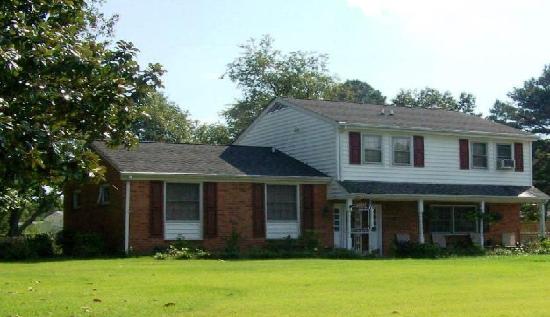 1901 Bridgewater Drive, Richmond, VA 23228 