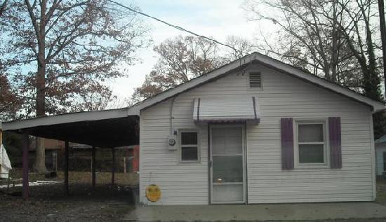 1617 Schloss Road, Richmond, VA 23235 