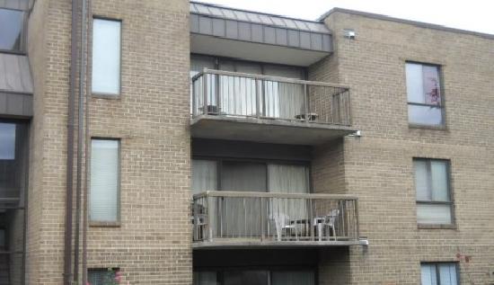 7595 Gales Ct. Apt. 103, Manassas, VA 20109 