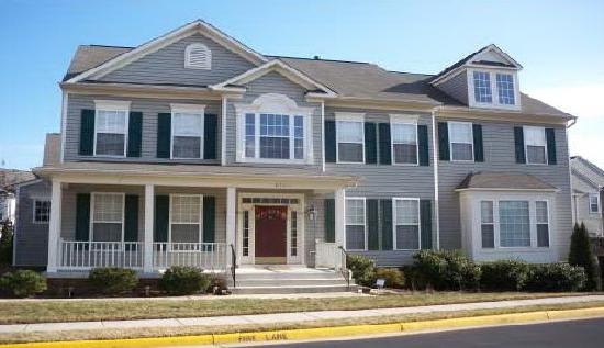 43344 Claybrooke Circle, Ashburn, VA 20147 