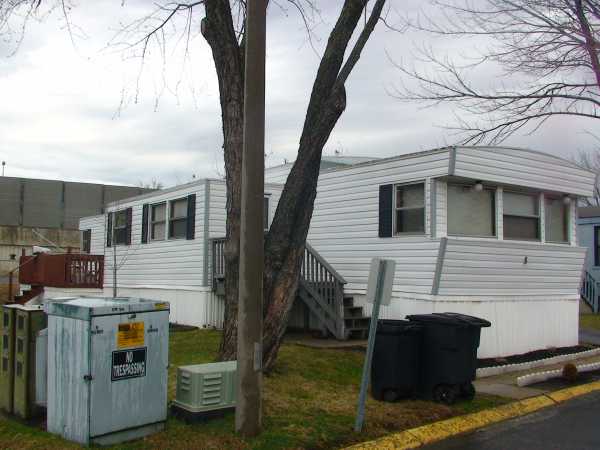 8 Prince William Cir, Dumfries, VA 22026 