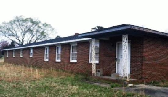 7685 East Patrick Henry H, Crewe, VA 23930 