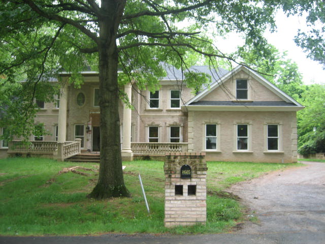 8605 Lancia Ct, Mc Lean, VA 22102 